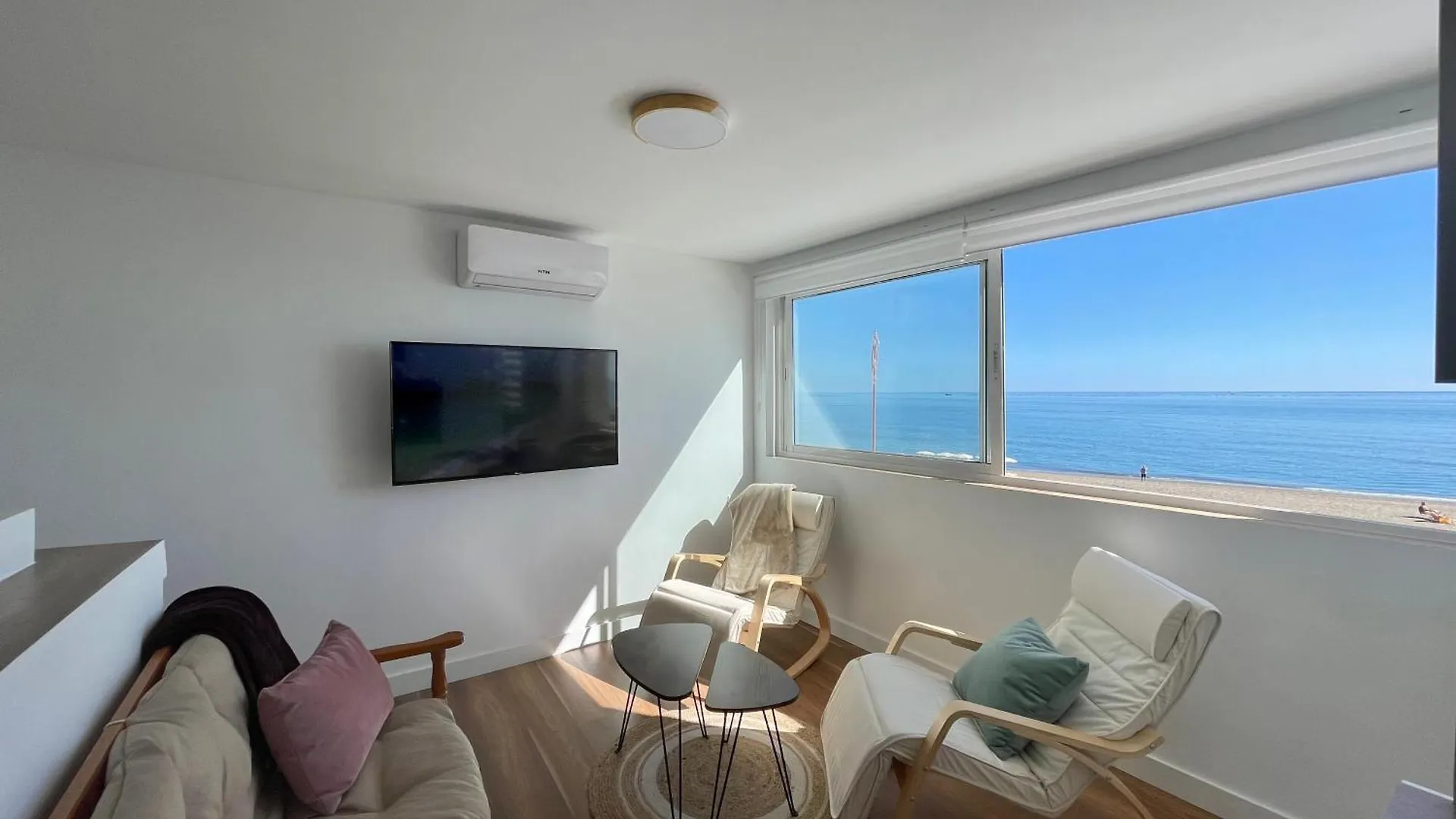 Apartamento Calma Carihuela Beach - 10 Metros De La Playa location