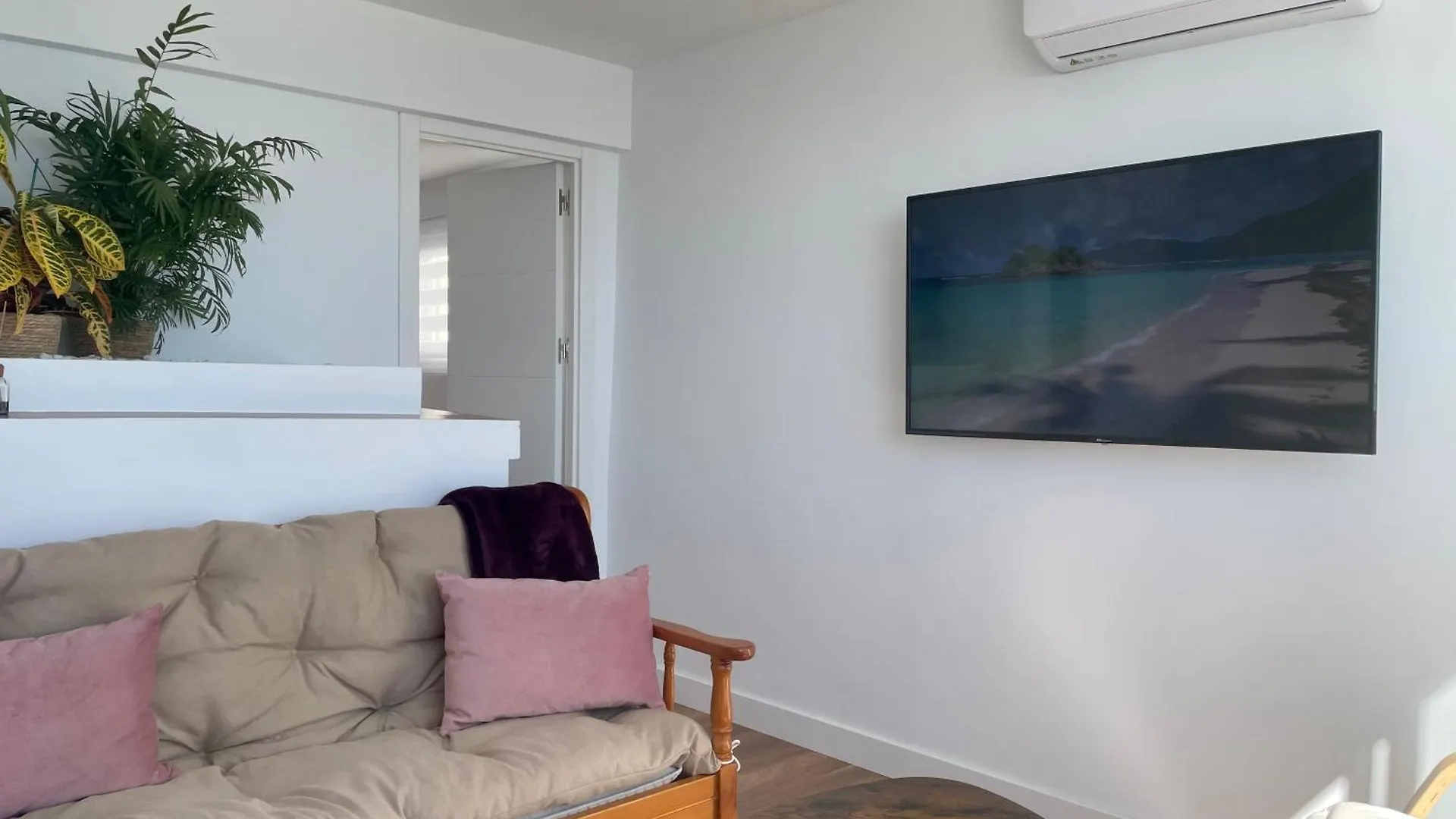 Apartment Apartamento Calma Carihuela Beach - 10 Metros De La Playa Torremolinos Spain