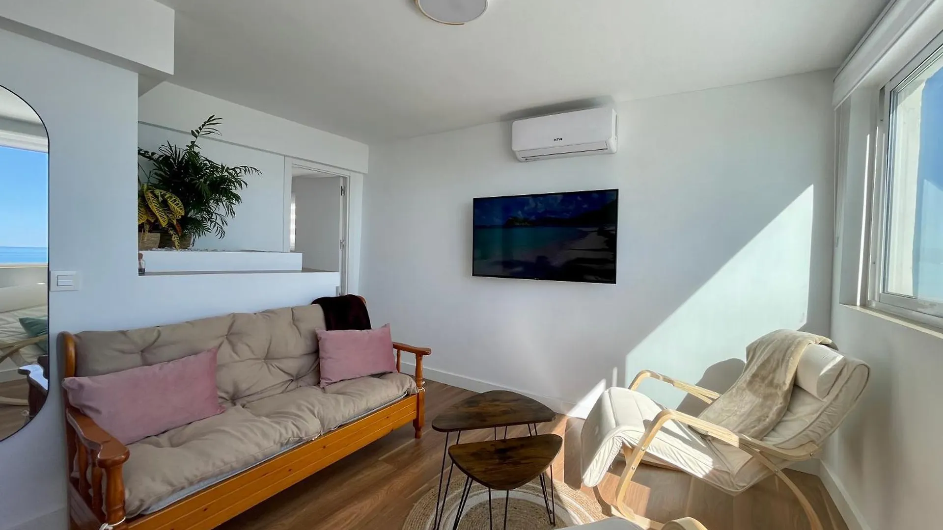 Apartamento Calma Carihuela Beach - 10 Metros De La Playa Torremolinos Spain